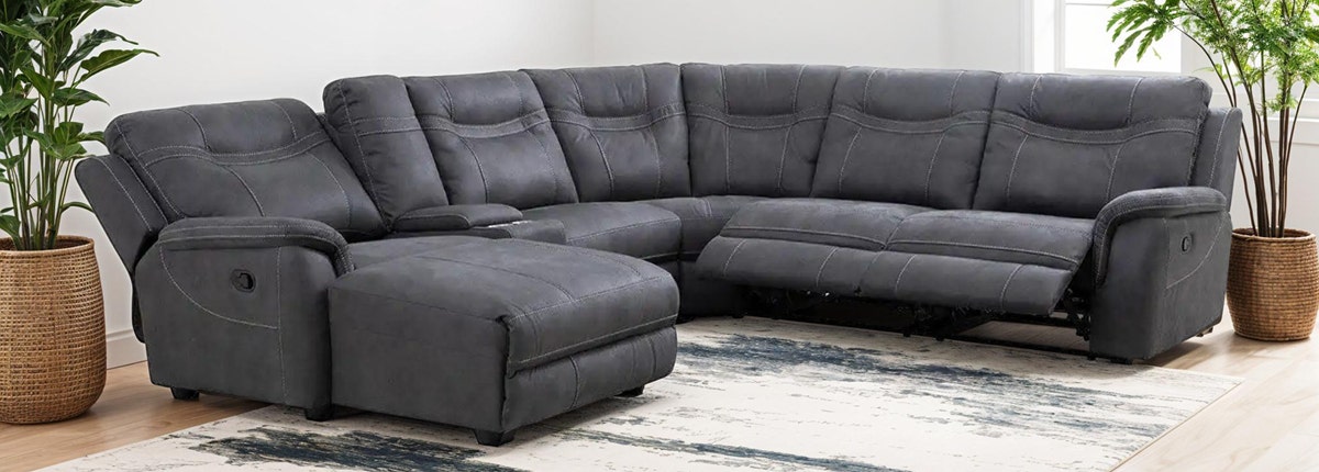 Modular Reclining Sectional with Chaise 